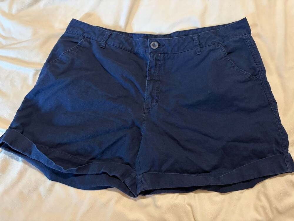 Faded Glory Women's Navy Blue Linen-Cotton Blend Cuffed Shorts Size 16